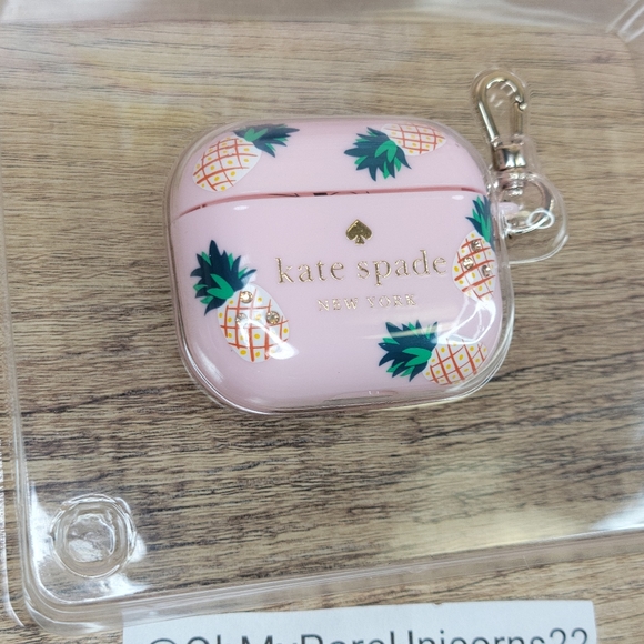 🥂Cyber Monday🥂Kate Spade Jeweled Pineapples Printed AirPods Case NIB - Picture 10 of 13